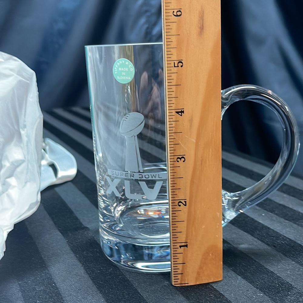 Tiffany & Co. Set of 2 Super Bowl XLVI Clear Crystal Beer Mugs, made in Slovenia - Picture 8 of 9